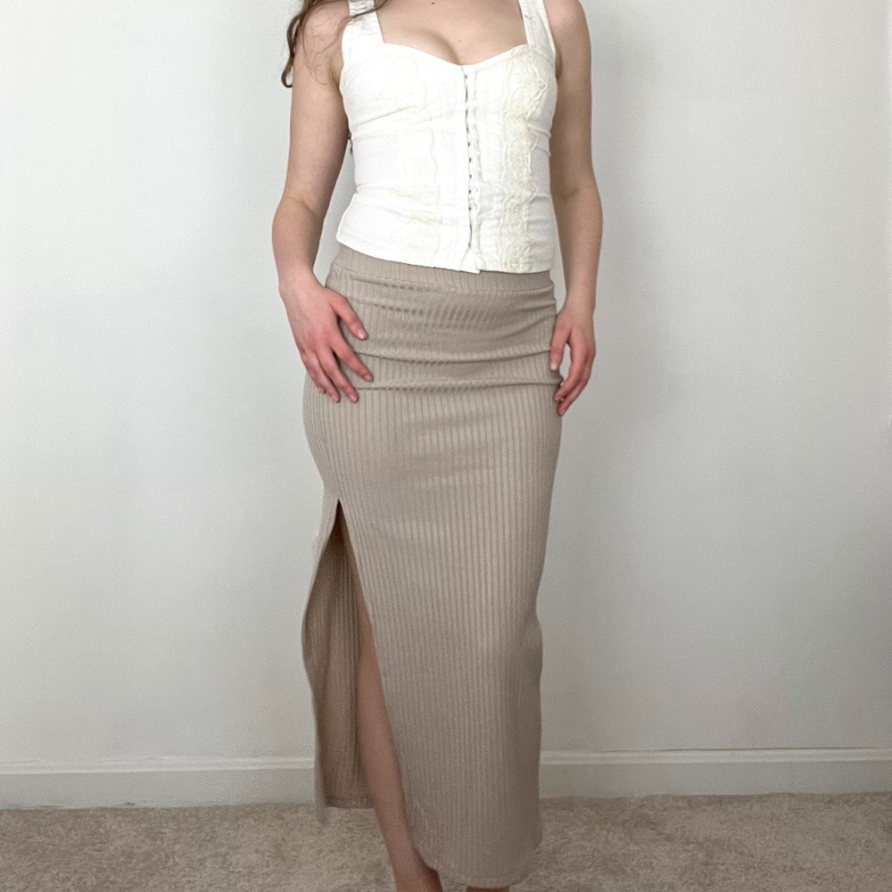 Princess Polly Tan Maxi Skirt 👼🏼